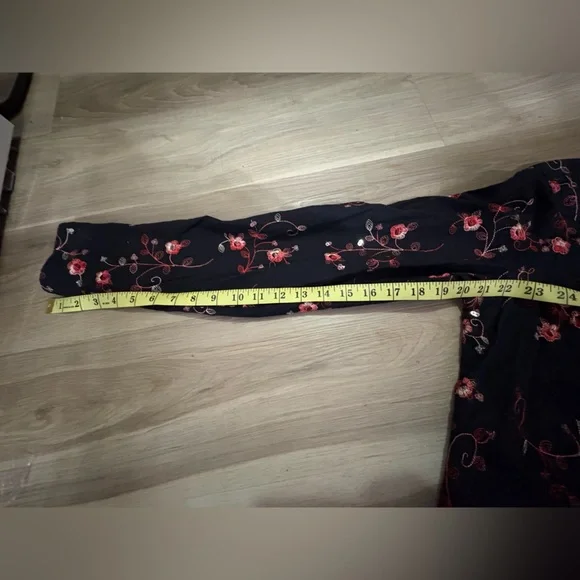 Embroidered Roper Shirt - Picture 9 of 11